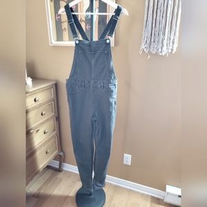 H&M Skinny jean overalls - distressed black color